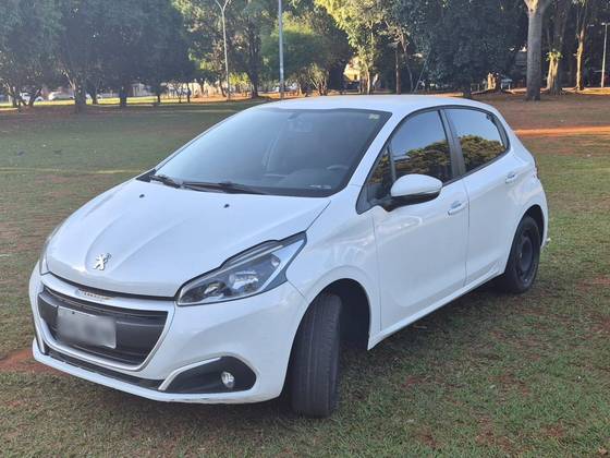 PEUGEOT 208 1.2 ACTIVE 12V FLEX 4P MANUAL PEUGEOT 208 1.2 ACTIVE 12V FLEX 4P MANUAL